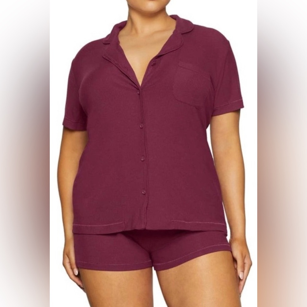 Skims Soft Lounge Short Pajama Set Color Wine Size Medium